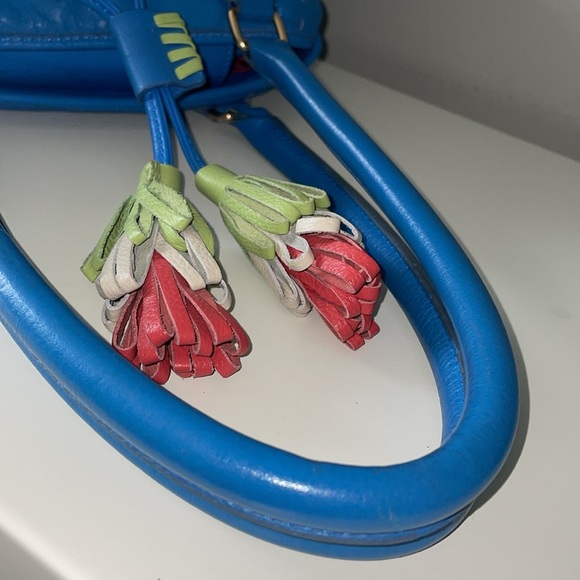 Isabella Fiore Blue Floral Shoulder Bag - Picture 8 of 13